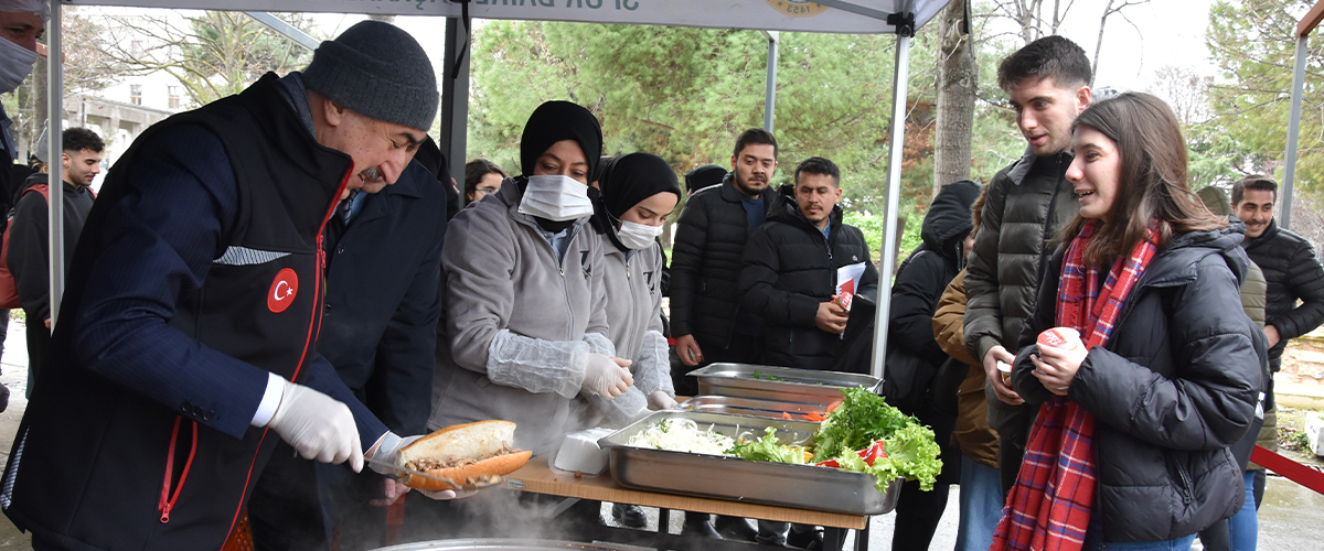 İstanbul Üniversitesi Yöresel Lezzetler Festivali, Mersin Günleri ile Devam Ediyor!