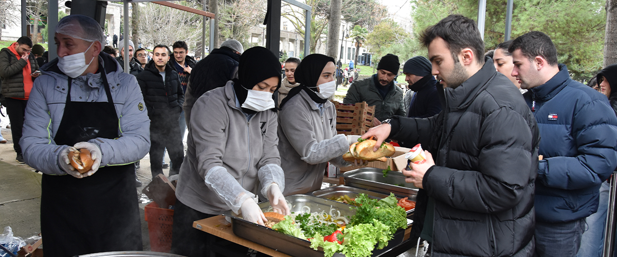 İstanbul Üniversitesi Yöresel Lezzetler Festivali, Mersin Günleri ile Devam Ediyor!