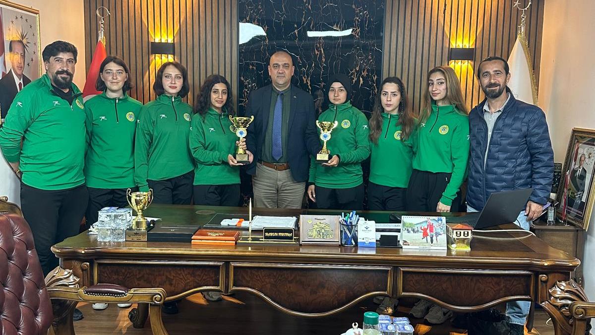 Rize'de Düzenlenen Intercity Rafting 2024 Türkiye Şampiyonası'nda Üniversitemizin Kadın Takımlarından Büyük Başarı!