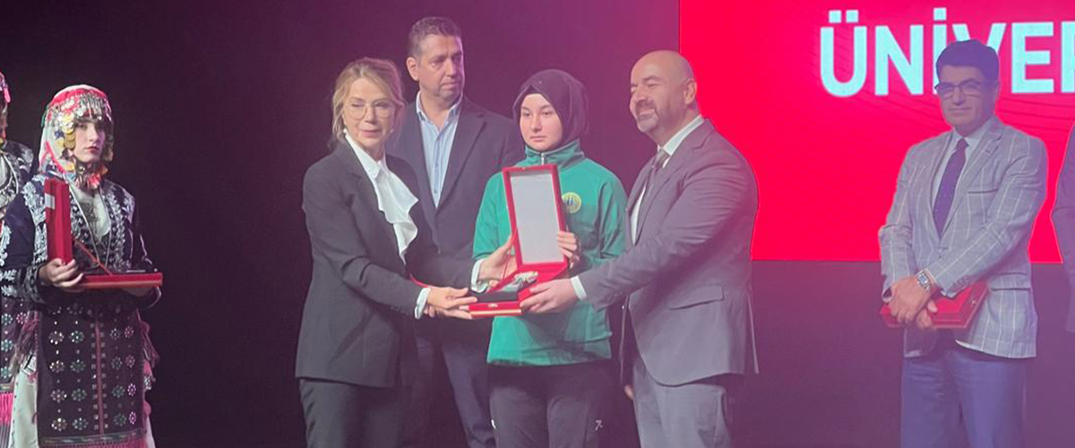 İstanbul Üniversitesi, Uluslararası Üniversite Sporları Günü’nde Ödüllendirildi