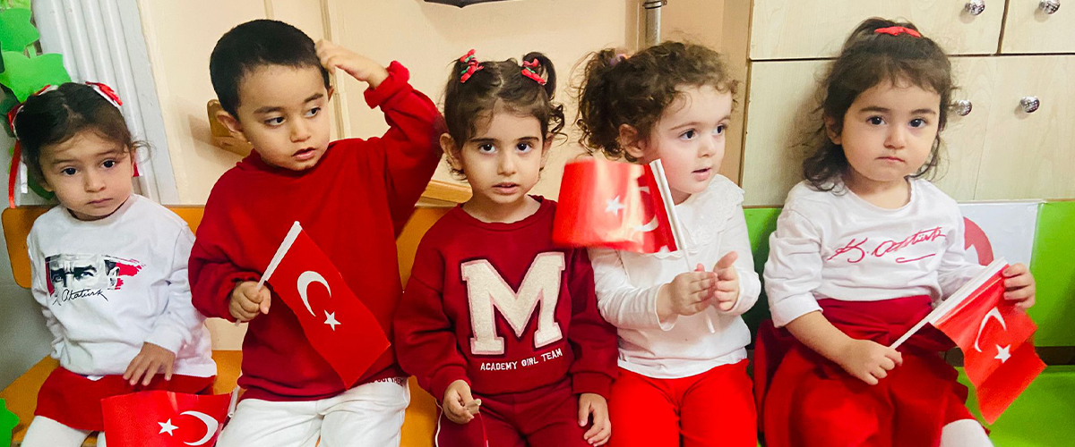 Cumhuriyet Bayramı Coşkusu Kreşlerimizde Yaşandı