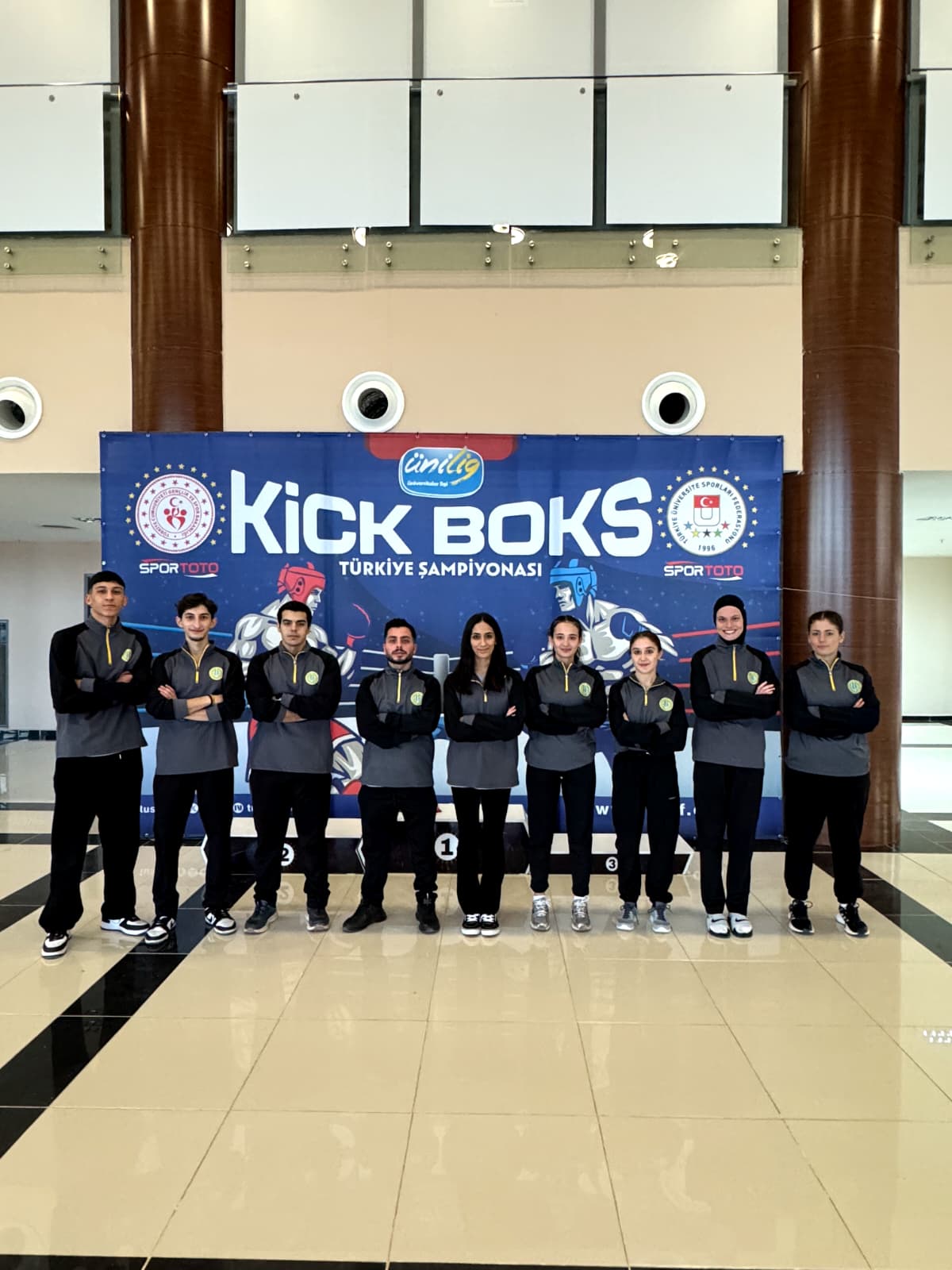 Kick Boksta Altın Madalya