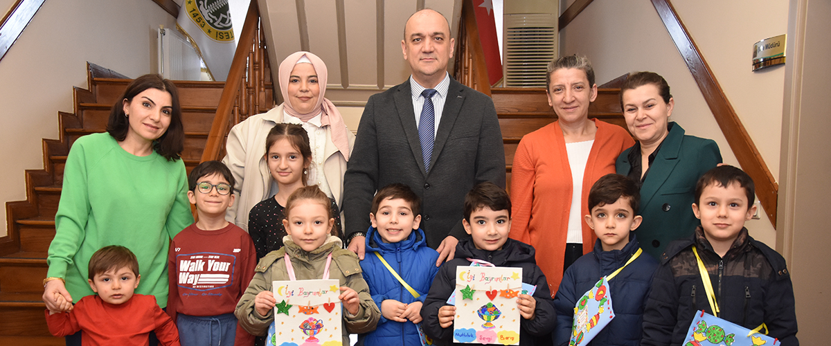 Beyazıt Kreş ve Gündüz Bakımevi Öğrencilerinden Bayram Ziyareti