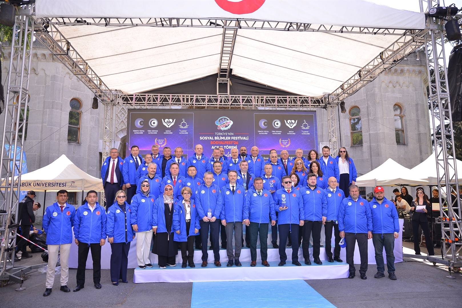 Sosyalfest 2026 İlk Günü Coşkulu Etkinliklerle Tamamlandı